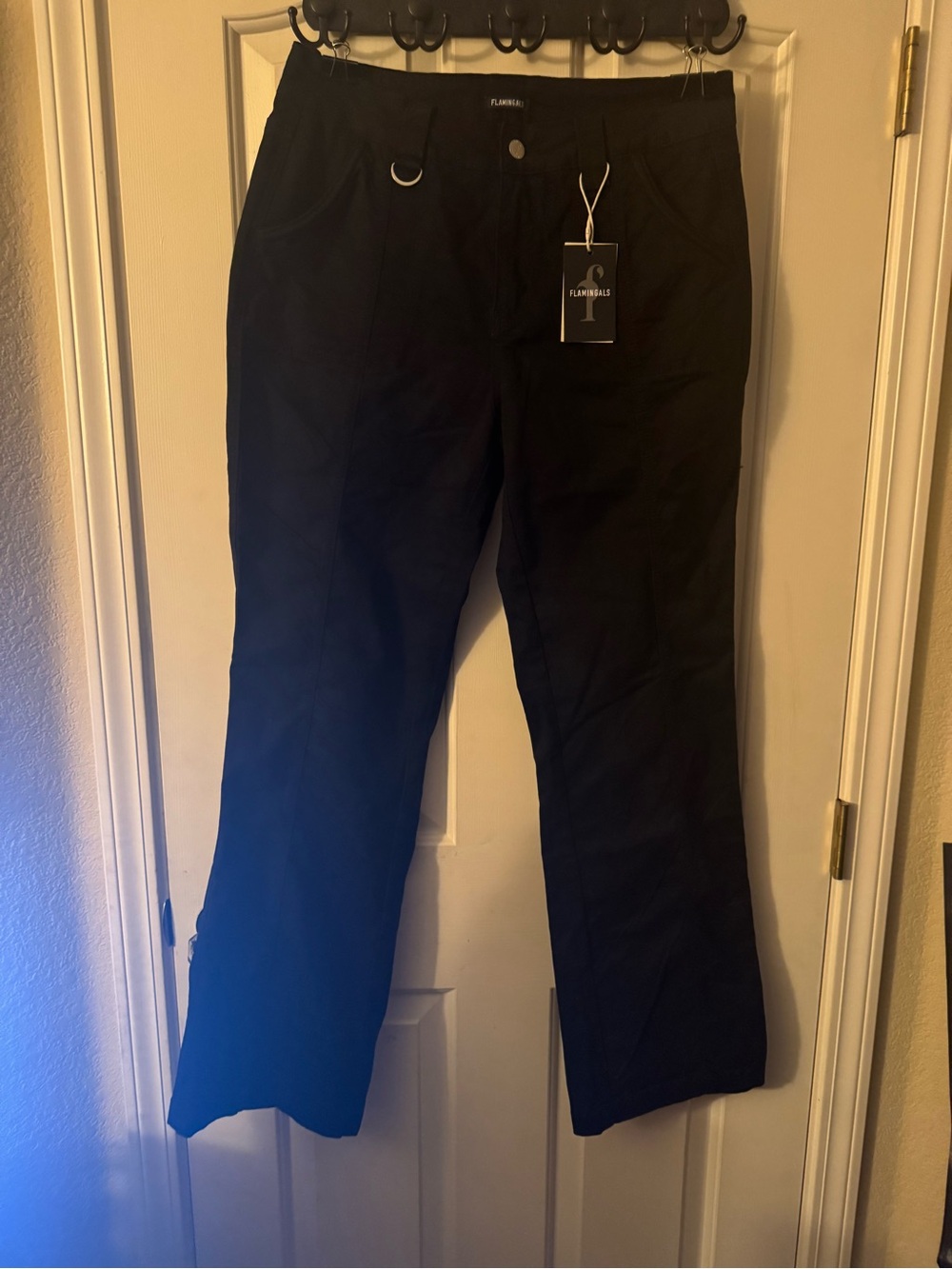 Flamekiss Women’s Black Straight-Leg Chinos